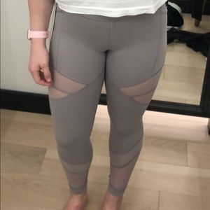 MAUVE LULULEMON LEGGING SIZE 6